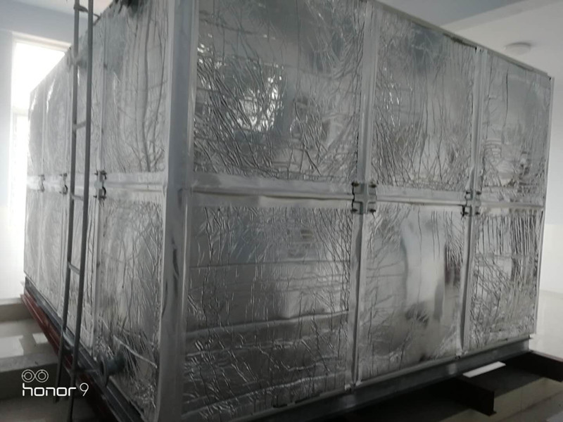 无棣镇24立方玻璃钢橡塑保温水箱